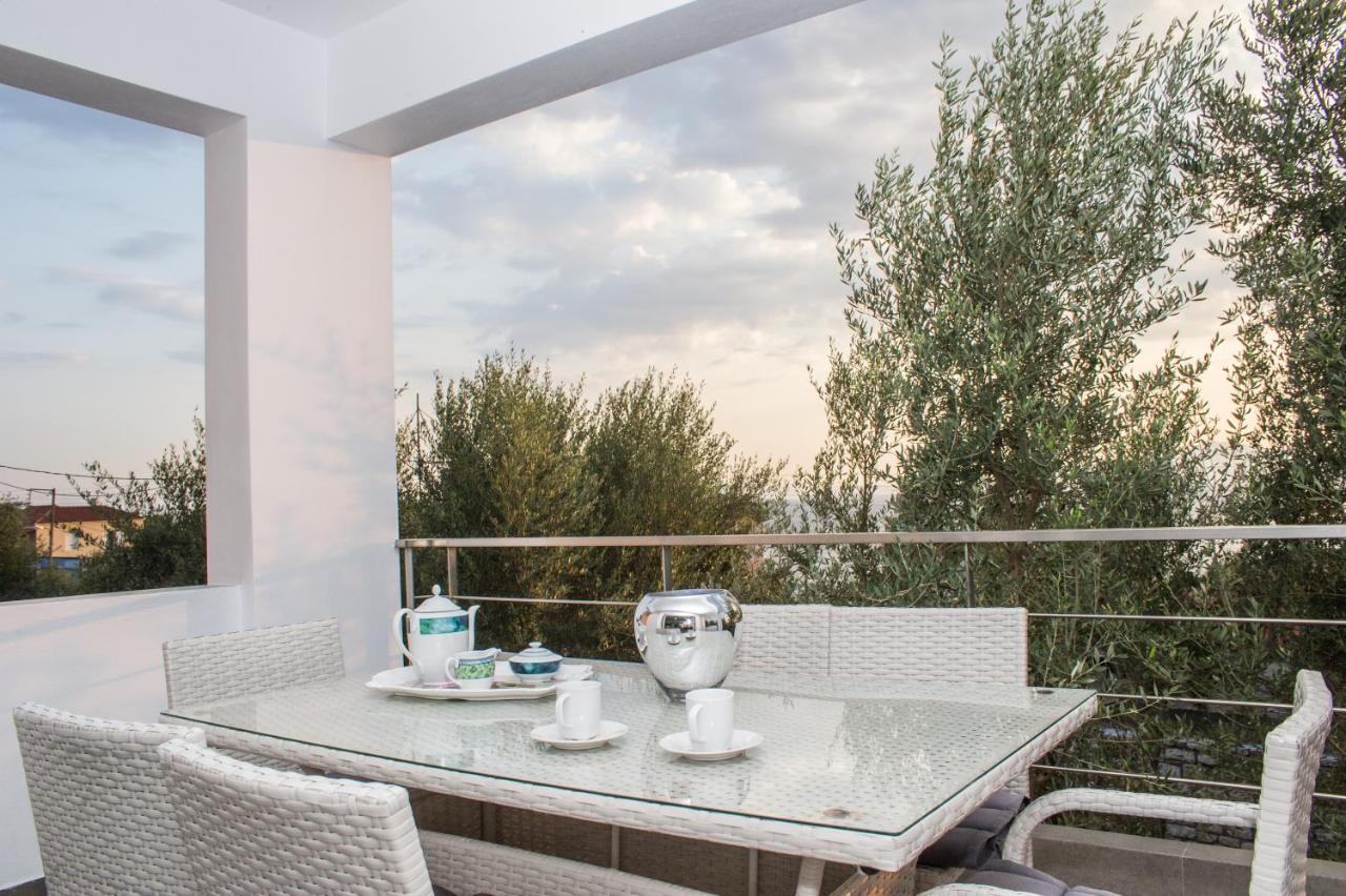 Nina'S Villa, Cosy Seaview Retreat Верга-Каламата Екстер'єр фото